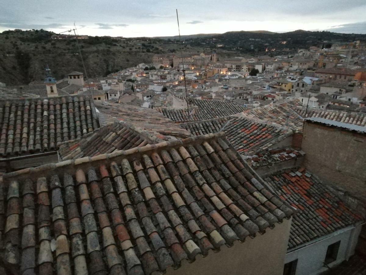 Apartamento Prana Junto Al Alcazar Toledo Exterior photo